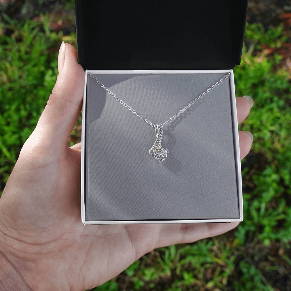 Alluring Beauty Necklace MC